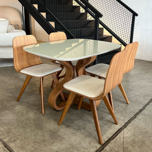 Comedor de 4-S "Olber".